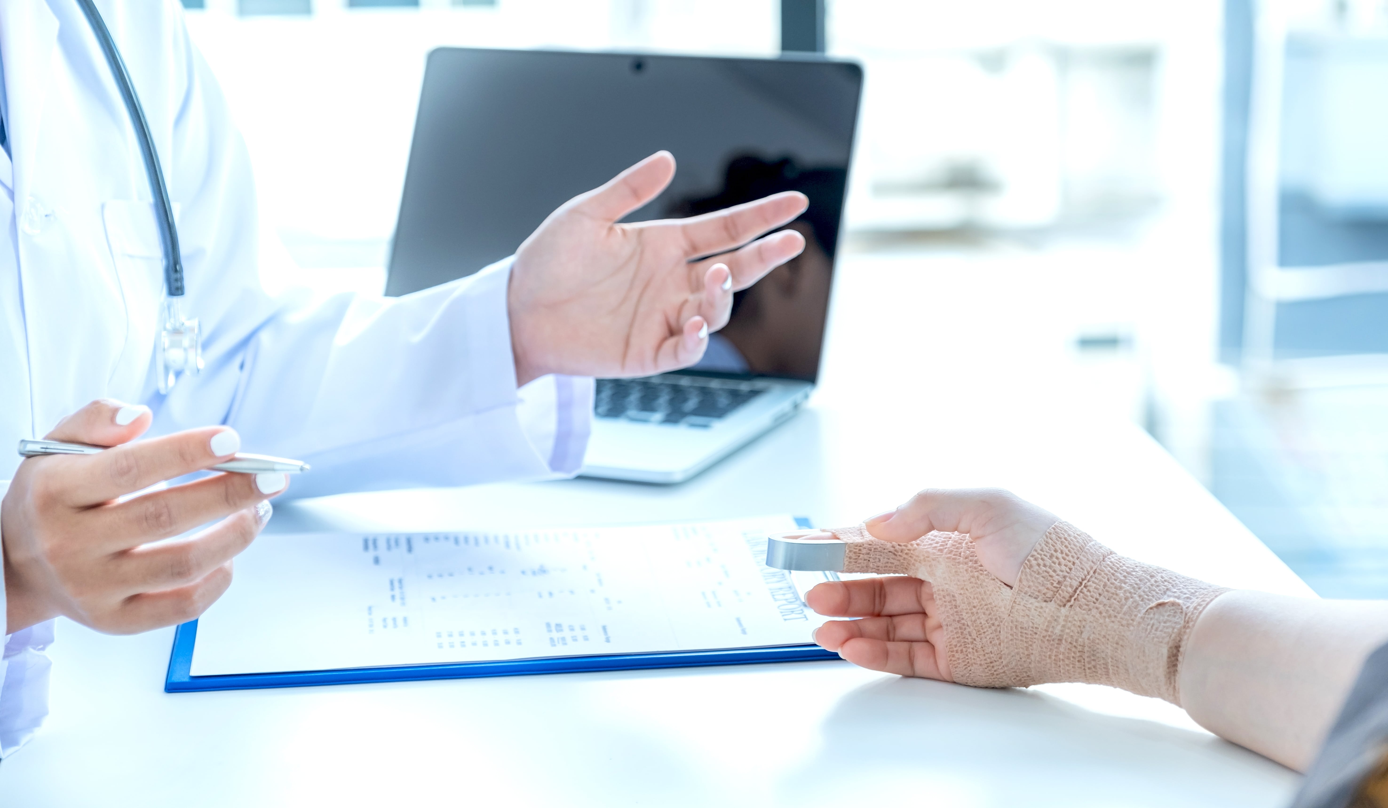 Doctor Para Dolor de Accidentes Oak Park business image in Oak Park, Illinois